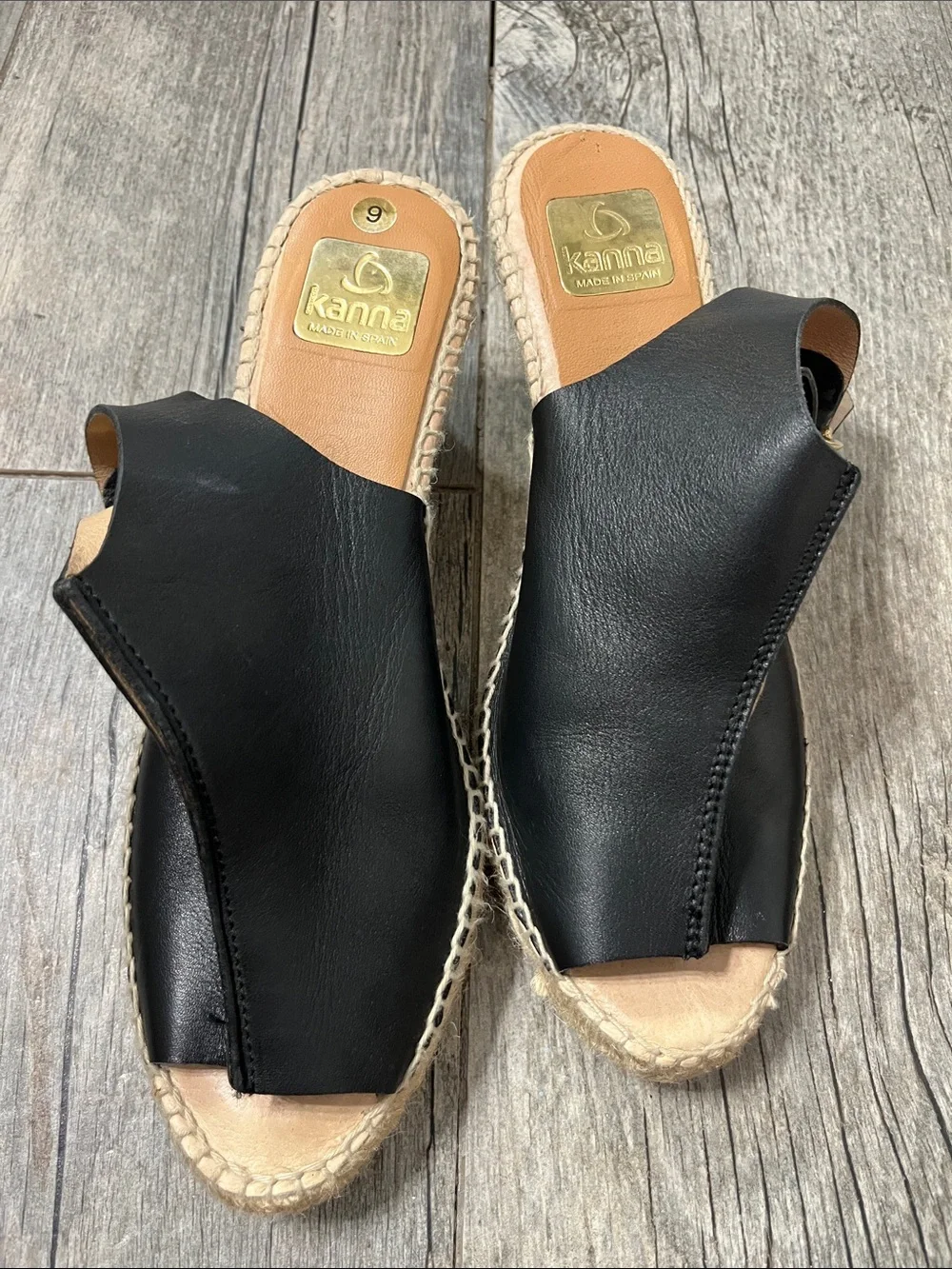 Kanna women’s 9 Made in Spain black leather wedge espadrilles